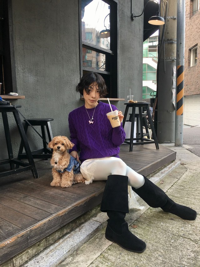 Cảm hứng thời trang mới gọi tên những kiểu quần tất cá tính - Ảnh 2.