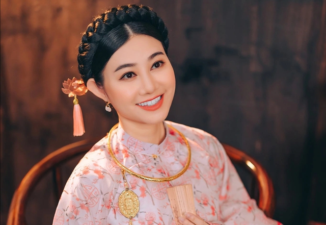 NSND Quế Trân và hành trình gìn giữ cải lương tuồng cổ từ NSND Thanh Tòng - Ảnh 3. NSND Quế Trân và hành trình gìn giữ cải lương tuồng cổ từ NSND Thanh Tòng - Ảnh 3.