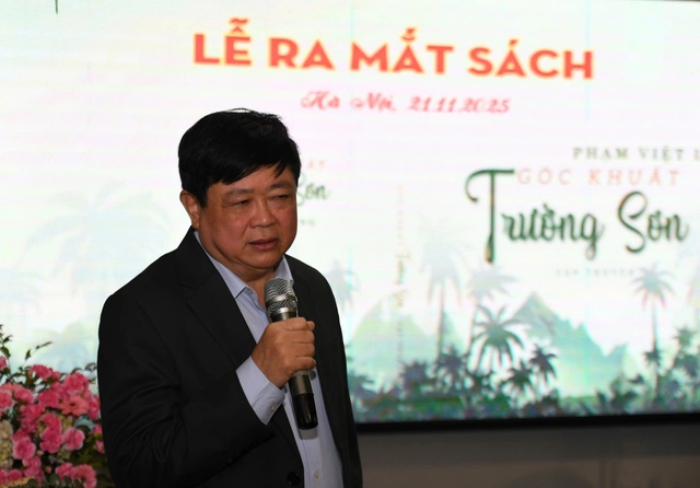 Nh&agrave; văn Phạm Việt Long ra mắt tập truyện ngắn 'G&oacute;c khuất Trường Sơn'- Ảnh 2.