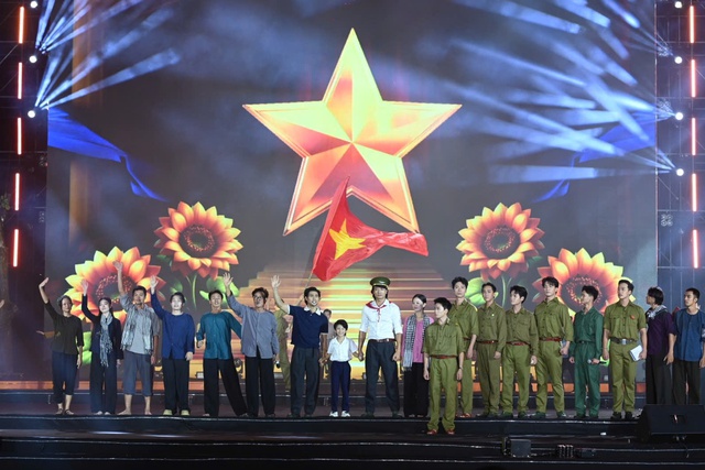 TP.HCM ch&iacute;nh thức đ&oacute;n nhận danh hiệu 'Th&agrave;nh phố điện ảnh' từ UNESCO- Ảnh 6.