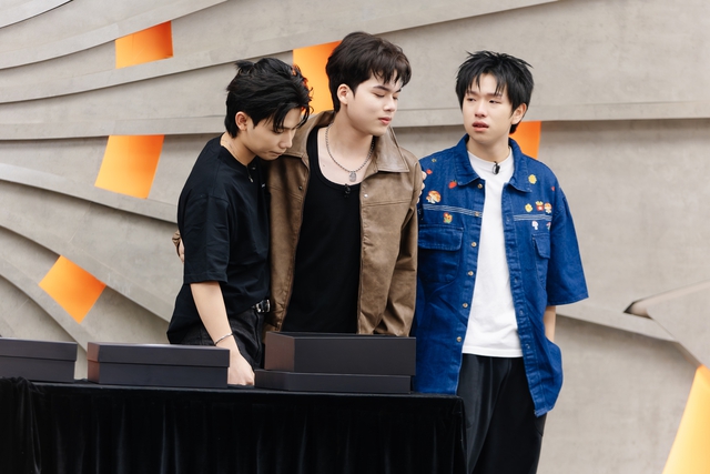 Lý do Soobin khóc nghẹn trên sóng truyền hình - Ảnh 7.