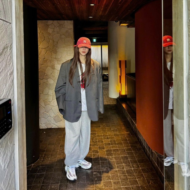 Mùa đông năm nay, ai cũng sẽ mặc chiếc quần nỉ này- Ảnh 4. Mùa đông năm nay, ai cũng sẽ mặc chiếc quần nỉ này- Ảnh 4.