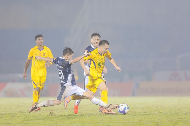 Đặng Anh Tuấn nuôi khát vọng hồi sinh cùng đội bóng sông Hàn- Ảnh 4. Đặng Anh Tuấn nuôi khát vọng hồi sinh cùng đội bóng sông Hàn- Ảnh 4.