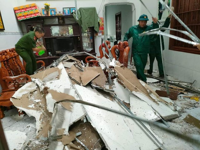 'Nước lũ l&ecirc;n nhanh, kh&ocirc;ng c&oacute; qu&acirc;n đội, c&ocirc;ng an hỗ trợ x&atilde; sẽ vỡ trận'- Ảnh 3.