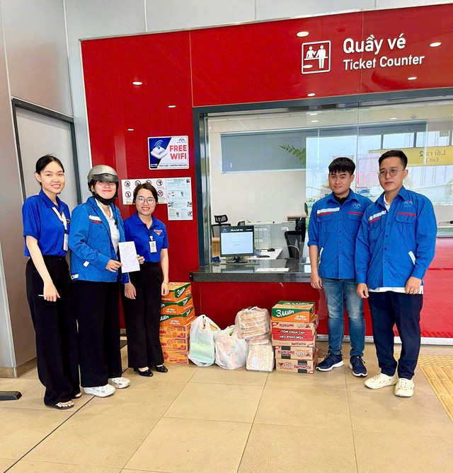 Tuổi trẻ Metro chung tay sẻ chia khó khăn với đồng bào vùng lũ lụt miền Trung - Ảnh 5.