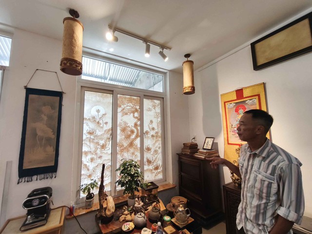 Kỹ nghệ độc lạ: Tuyệt chi&ecirc;u d&ugrave;ng 'dao nước' tr&ecirc;n giấy dừa- Ảnh 4.