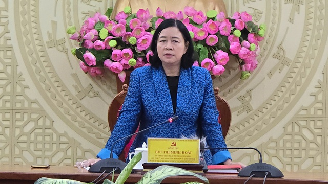 Chủ tịch Ủy ban T.Ư MTTQ Việt Nam Bùi Thị Minh Hoài thăm đồng bào vùng lũ Lâm Đồng- Ảnh 7. Chủ tịch Ủy ban T.Ư MTTQ Việt Nam Bùi Thị Minh Hoài thăm đồng bào vùng lũ Lâm Đồng- Ảnh 7.