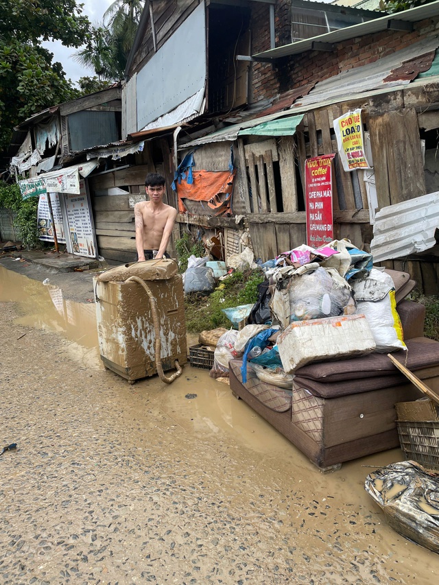 Người d&acirc;n phố biển Nha Trang cần g&igrave; sau ngập lụt lịch sử?- Ảnh 5.