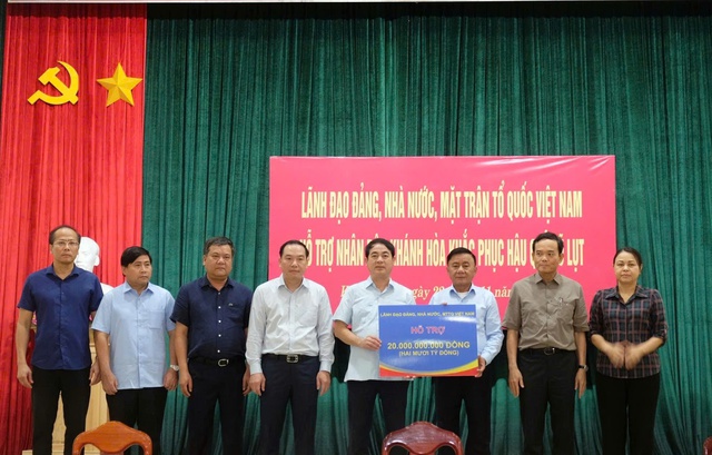 Thường trực Ban Bí thư trao 20 tỉ đồng giúp Khánh Hòa, TP.HCM hỗ trợ 50 tỉ- Ảnh 3. Thường trực Ban Bí thư trao 20 tỉ đồng giúp Khánh Hòa, TP.HCM hỗ trợ 50 tỉ- Ảnh 3.