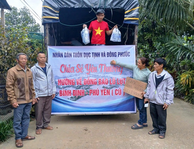 Người Đà Nẵng hướng về vùng lũ: Từ nơi nhận quà cứu trợ thành nơi sẻ chia - Ảnh 3.