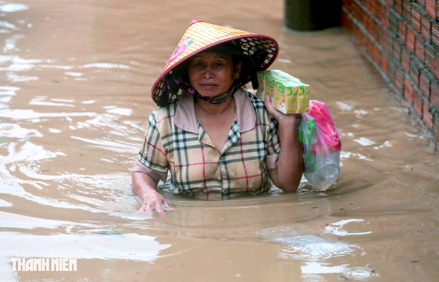 Historische Überschwemmung in der Zentralregion: Ein Verstoß gegen das Gesetz, der in 50 Jahren selten war - Foto 2.