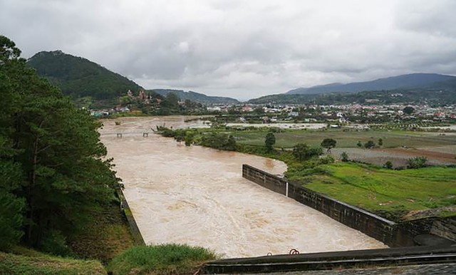 - Ảnh 2. - Ảnh 2.