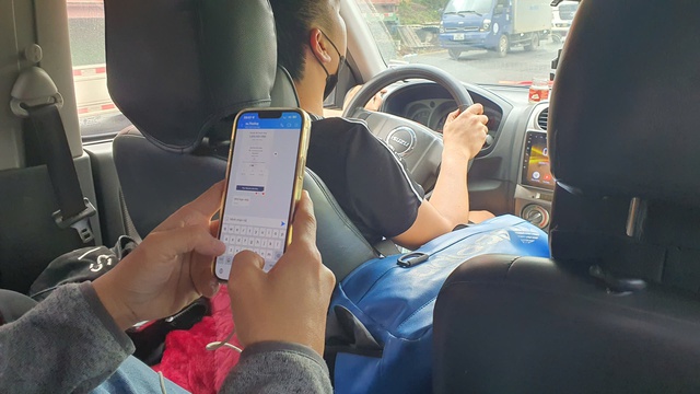 Nghĩa tình Quảng Trị vào rốn lũ Phú Yên, 'người gửi vài trăm nghìn'- Ảnh 3. Nghĩa tình Quảng Trị vào rốn lũ Phú Yên, 'người gửi vài trăm nghìn'- Ảnh 3.