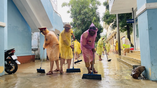 Bộ C&ocirc;ng an chi viện 260 chiến sĩ hỗ trợ Gia Lai khắc phục sau lũ- Ảnh 3.