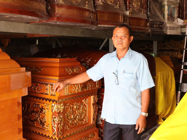 Thi đua y&ecirc;u nước v&agrave; những tấm l&ograve;ng cao cả của &ocirc;ng Ch&iacute;n Sang tại Nh&agrave; B&egrave; - Ảnh 1.