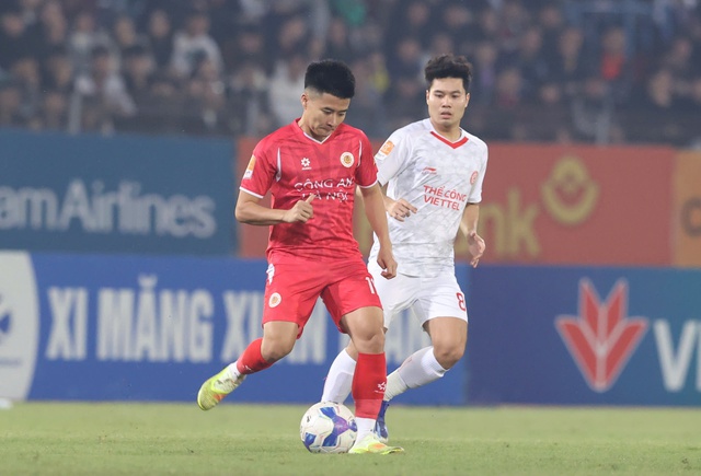 CLB CAHN thua cực đau Thể Công Viettel, thành cựu vương Cúp quốc gia: VAR, thẻ đỏ, điên rồ!- Ảnh 3.