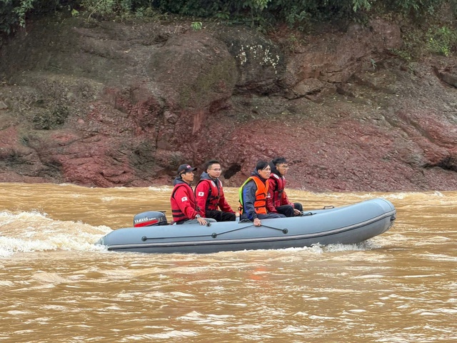 SOS 75 Huế: Những thanh niên nghĩa tình, dũng cảm của đất cố đô- Ảnh 5. SOS 75 Huế: Những thanh niên nghĩa tình, dũng cảm của đất cố đô- Ảnh 5.