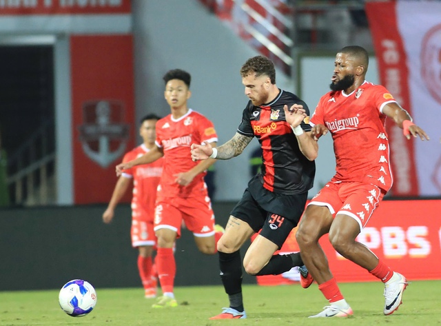 CLB Hải Ph&ograve;ng chơi qu&aacute; hay, nhưng Ho&agrave;ng Đức gi&uacute;p Ninh B&igrave;nh thắng ngược nghẹt thở- Ảnh 5.