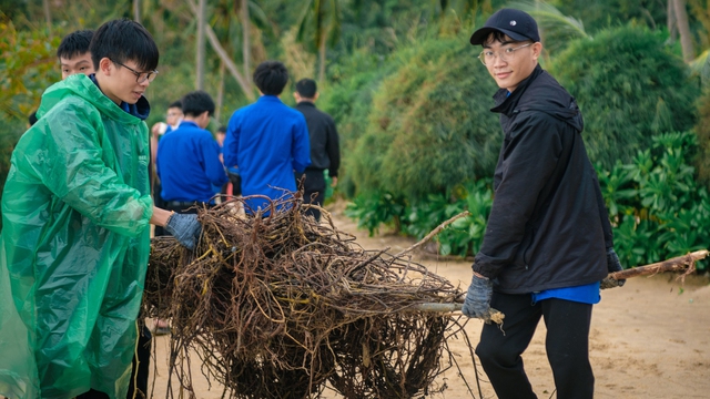Tuổi trẻ Gia Lai hướng về vùng lũ: Lan tỏa nghĩa tình giữa gian khó - Ảnh 3.