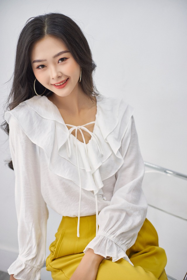 Diện trang phục bèo nhún biến nàng thành quý cô sành điệu tức thì Diện trang phục bèo nhún biến nàng thành quý cô sành điệu tức thì- Ảnh 1.