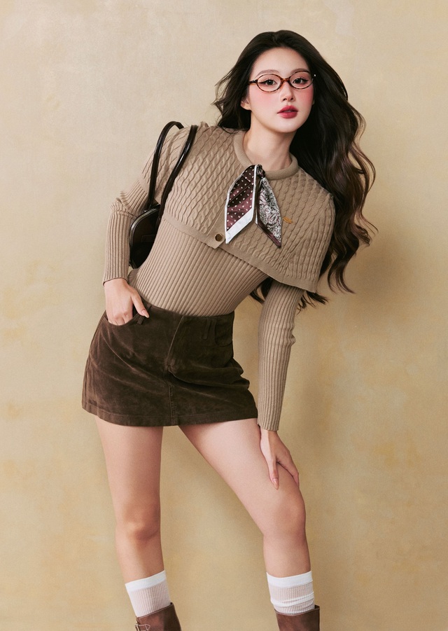 Những kiểu dáng áo len, áo dệt kim giúp bạn mặc đẹp trong mọi hoàn cảnh 1001 kiểu dáng áo len giúp bạn mặc đẹp trong mọi hoàn cảnh - Ảnh 2.