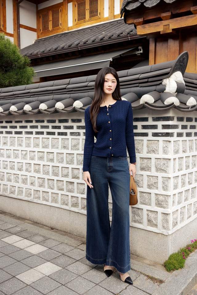 Những kiểu dáng áo len, áo dệt kim giúp bạn mặc đẹp trong mọi hoàn cảnh 1001 kiểu dáng áo len giúp bạn mặc đẹp trong mọi hoàn cảnh - Ảnh 5.