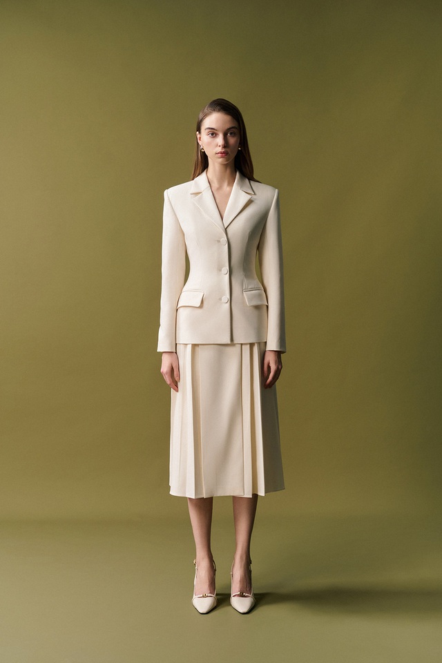 Tái định nghĩa sự thanh lịch với những bộ suit cách điệu - Ảnh 7.