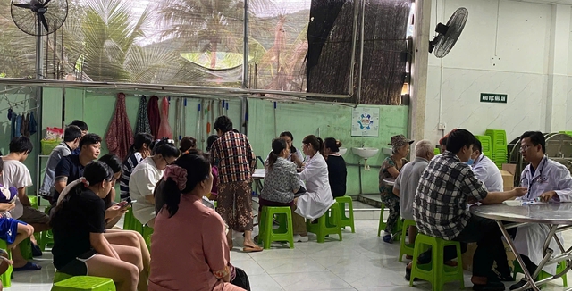 TP.HCM điều động h&agrave;ng trăm y b&aacute;c sĩ chi viện cho Kh&aacute;nh H&ograve;a, Ph&uacute; Y&ecirc;n - Ảnh 7.