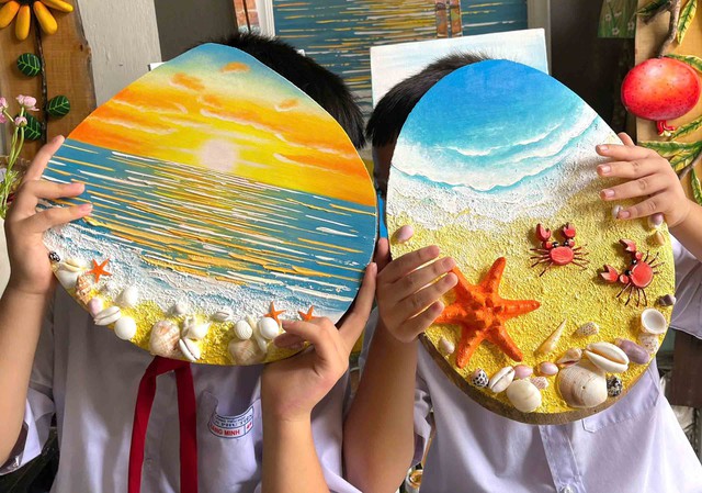 Khám phá tranh từ sỏi: Nghệ thuật gắn kết tự nhiên của họa sĩ Mỹ Hạnh - Ảnh 2. Khám phá tranh từ sỏi: Nghệ thuật gắn kết tự nhiên của họa sĩ Mỹ Hạnh - Ảnh 2.