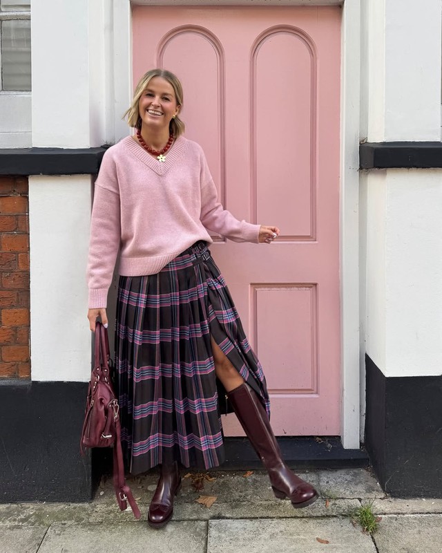 Dấu ấn vintage tinh khôi qua những chiếc chân váy họa tiết ca rô cổ điển - Ảnh 3.