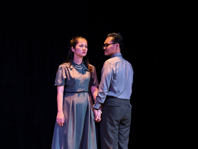 &lsquo;Cuộc chia tay th&aacute;ng 6&rsquo;: Những ch&ocirc;ng ch&ecirc;nh tuổi trẻ b&ecirc;n ngưỡng cửa v&agrave;o đời- Ảnh 2.