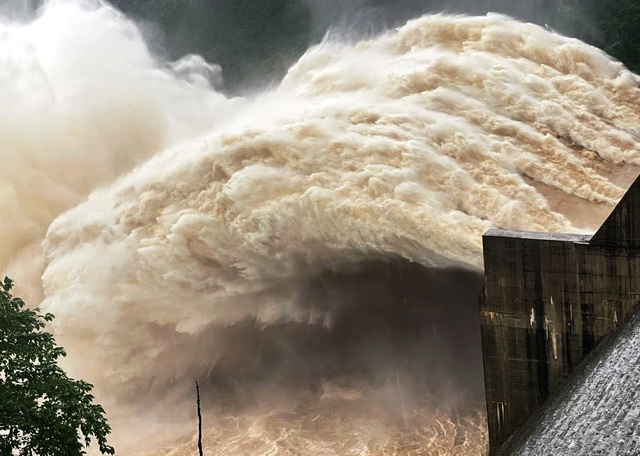 V&igrave; sao Đ&agrave; Nẵng đề xuất thay cụm từ 'xả lũ' của thủy điện?- Ảnh 1.