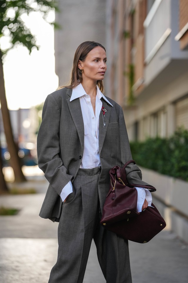 Chiếc quần kẻ ca rô khiến mọi cô gái trông 'đắt giá' hơn ngay lập tức- Ảnh 6.