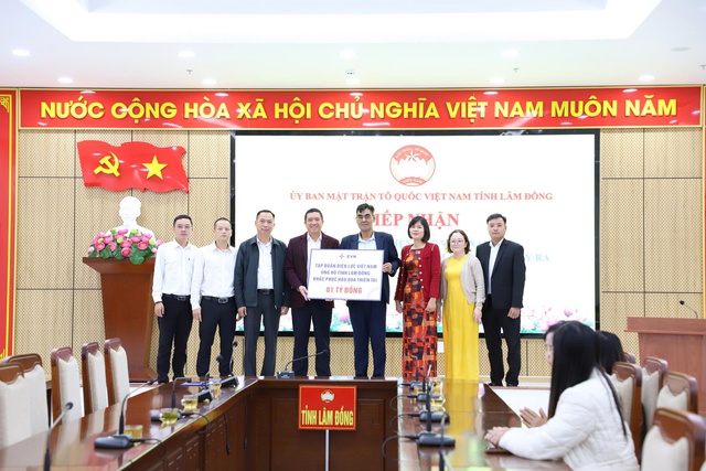 L&atilde;nh đạo PC L&acirc;m Đồng thăm, động vi&ecirc;n lực lượng khắc phục lưới điện do thi&ecirc;n tai - Ảnh 6.