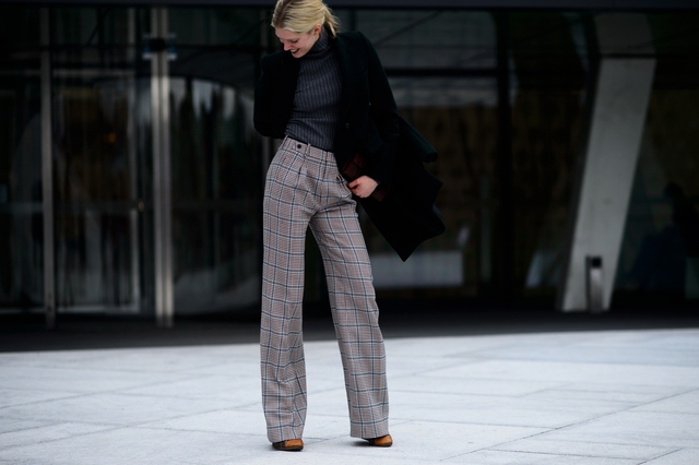 Chiếc quần kẻ ca rô khiến mọi cô gái trông 'đắt giá' hơn ngay lập tức- Ảnh 3.