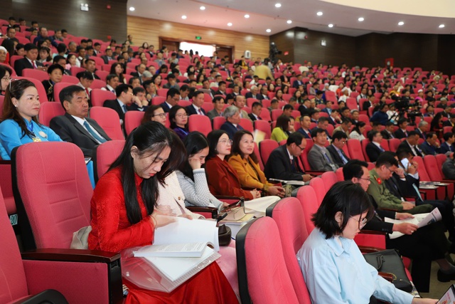 B&agrave; Phạm Thị Ph&uacute;c tiếp tục giữ chức Chủ tịch Ủy ban MTTQ Việt Nam tỉnh L&acirc;m Đồng- Ảnh 3.