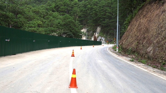 13 giờ ng&agrave;y 25.11 th&ocirc;ng đ&egrave;o Prenn sau 8 ng&agrave;y tạm dừng v&igrave; sạt lở- Ảnh 1.