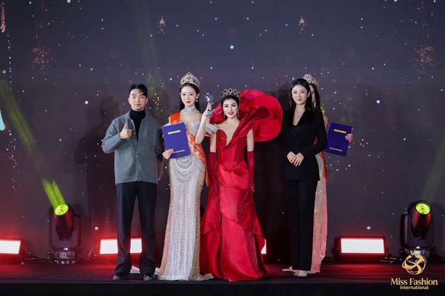 Người đẹp Việt ngồi &lsquo;ghế n&oacute;ng&rsquo; cuộc thi sắc đẹp tại Thượng Hải l&agrave; ai?
- Ảnh 2.