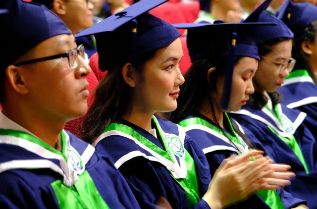 Không cho phép trường ĐH không chuyên đào tạo bác sĩ và cử nhân luật, có nên?- Ảnh 1.