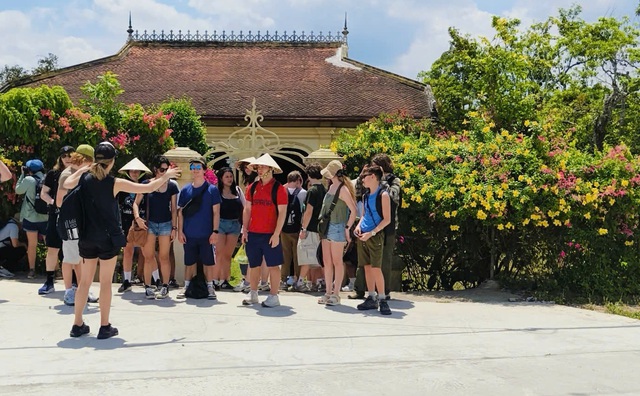 Về Đồng Tháp, nhớ làng hoa Sa Đéc và làng cổ Đồng Hòa Hiệp - Ảnh 4. Về Đồng Tháp, nhớ làng hoa Sa Đéc và làng cổ Đồng Hòa Hiệp - Ảnh 4.