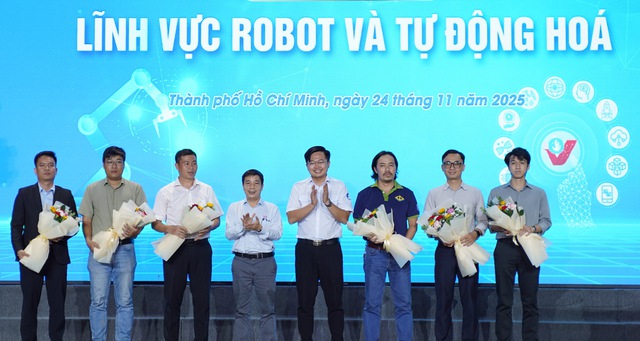 Robot, AI: Sinh vi&ecirc;n học g&igrave;, l&agrave;m g&igrave; để dẫn đầu kỷ nguy&ecirc;n số? - Ảnh 3.
