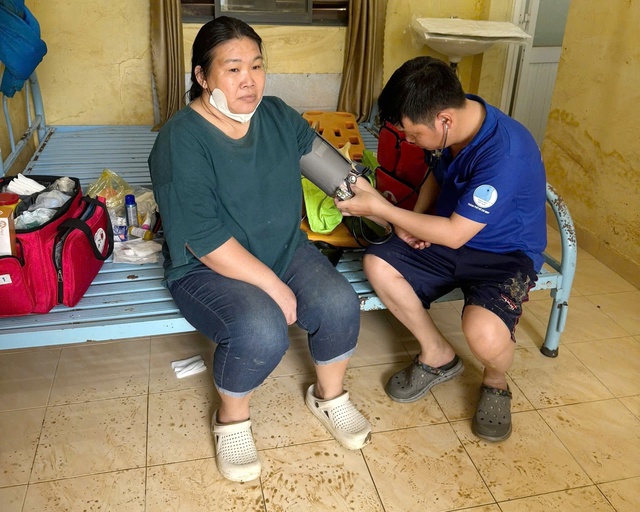 TP.HCM: Tổng lực hỗ trợ đồng bào miền Trung khắc phục hậu quả lũ lụt- Ảnh 3. TP.HCM: Tổng lực hỗ trợ đồng bào miền Trung khắc phục hậu quả lũ lụt- Ảnh 3.