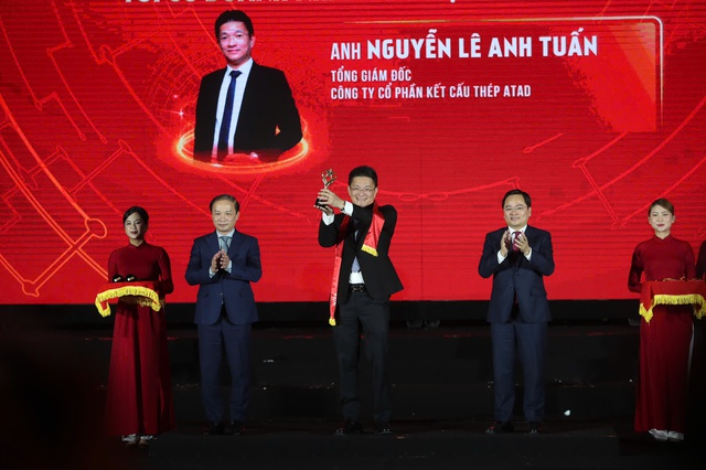 Trao Giải thưởng Sao Đỏ cho 10 doanh nhân có doanh nghiệp doanh thu nghìn tỉ- Ảnh 5.