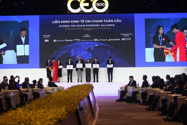 Gi&aacute; Bitcoin h&ocirc;m nay 26.11.2025: BTC đảo chiều, TP.HCM lập li&ecirc;n minh on-chain to&agrave;n cầu - Ảnh 2.