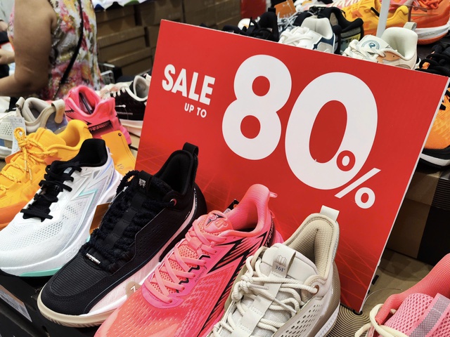 Người trẻ thất vọng với Black Friday v&igrave; l&yacute; do n&agrave;y...  - Ảnh 2.