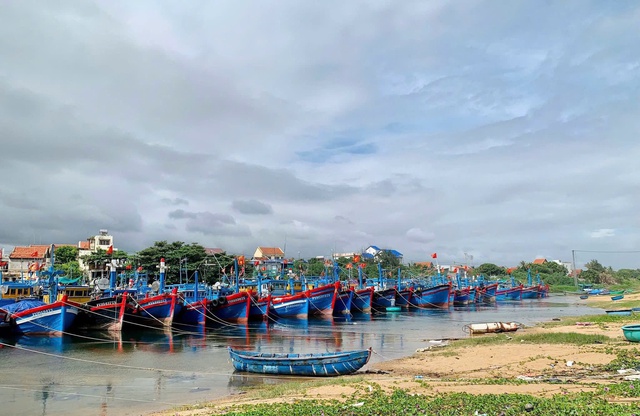 Đắk Lắk ban h&agrave;nh lệnh cấm biển để ứng ph&oacute; b&atilde;o số 15 - Ảnh 1.