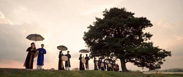 'Người giữ hồn di sản': G&igrave;n giữ di sản bằng tr&aacute;i tim nhiệt th&agrave;nh- Ảnh 2.