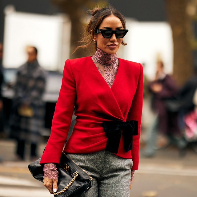 Những chiếc áo cổ lọ mỏng manh nhưng cực tinh tế và ấm áp  - Ảnh 6.