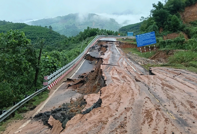 Sạt lở Đ&agrave; Lạt: T&igrave;nh h&igrave;nh giao th&ocirc;ng v&agrave; giải ph&aacute;p an to&agrave;n cho phố ng&agrave;n hoa - Ảnh 3.