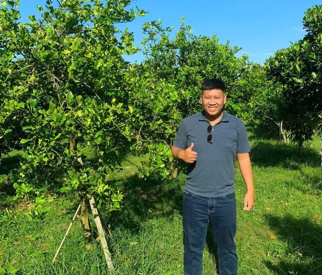 Khởi nghiệp với lá chúc, chàng trai miền Tây thu nhập hơn 20 triệu đồng/tháng- Ảnh 1. Khởi nghiệp với lá chúc, chàng trai miền Tây thu nhập hơn 20 triệu đồng/tháng - Ảnh 1.